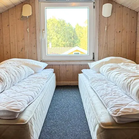 10 Person In Nordborg-by Traum